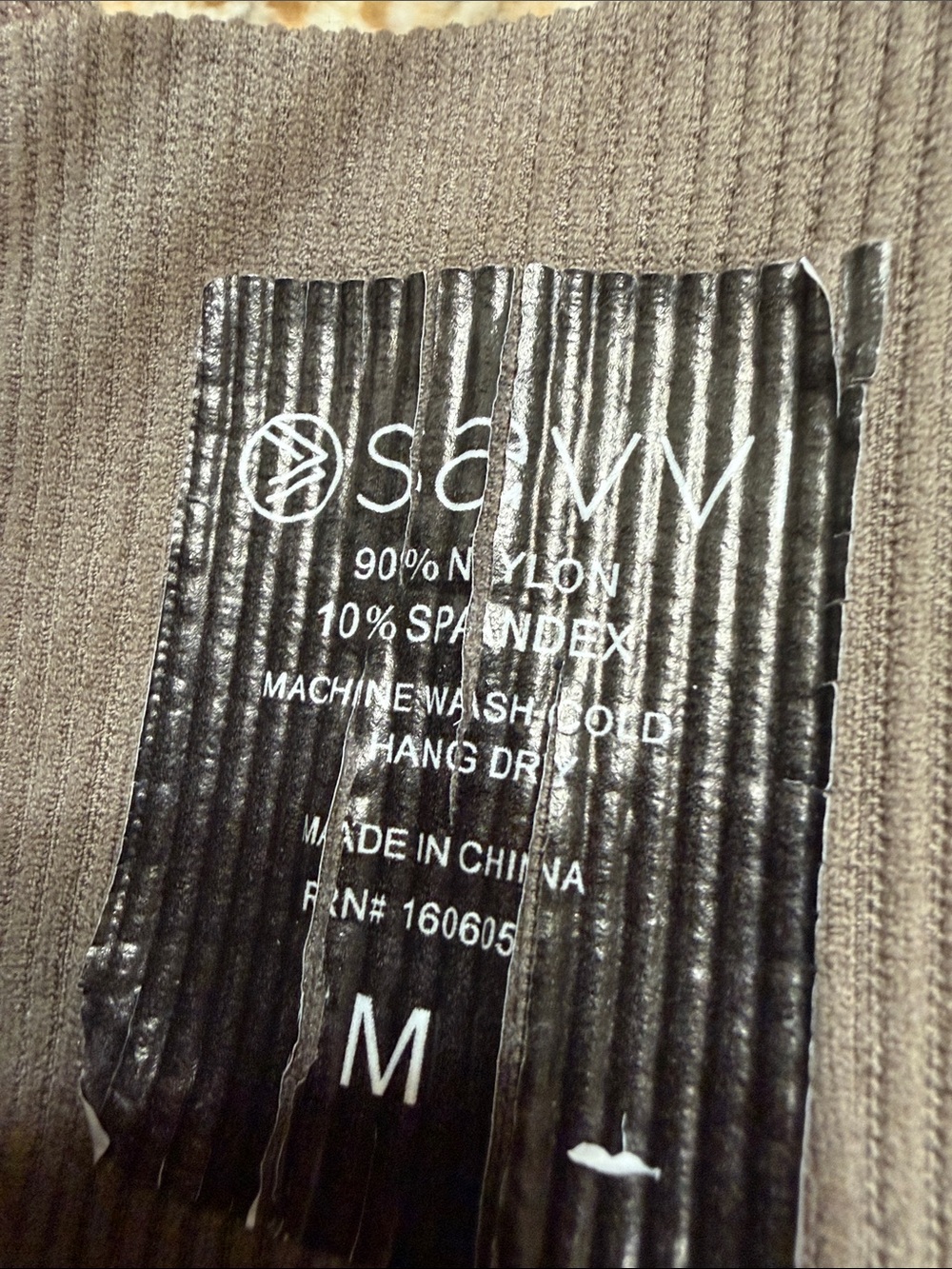 SAVVI Compression Ribbed High-Stretch Leggings - Picture 9 of 9